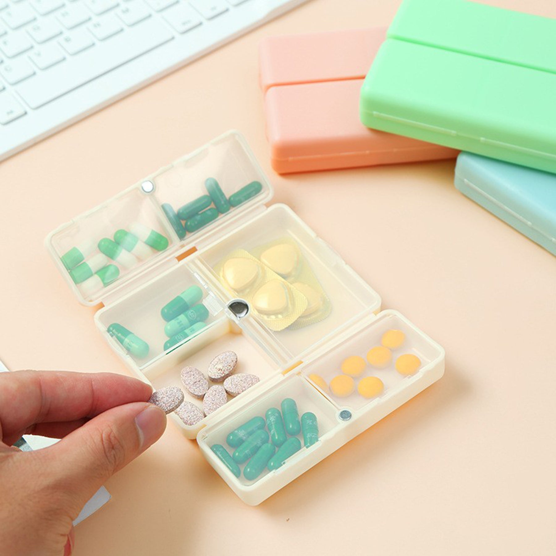 SUPSAW139 Daily Pill Organizer