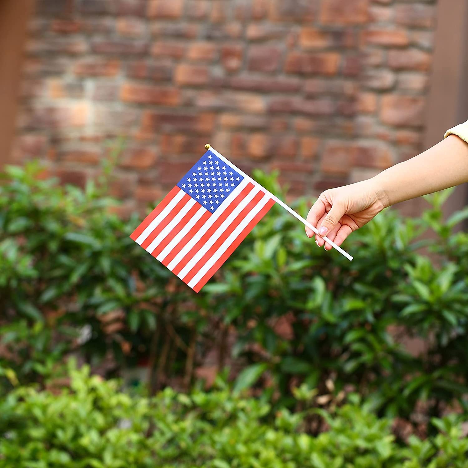 SUPSCW09 Miniatur-Amerikanische Flaggen mit leuchtenden Farben, die Sie in der Hand halten können