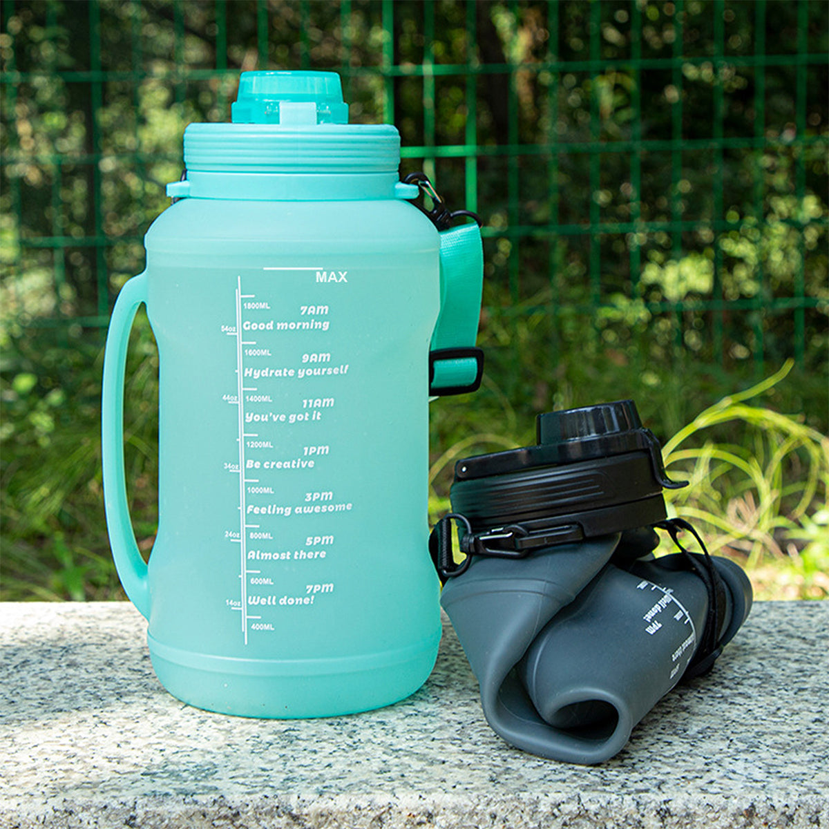 SUPSRC76 64 oz. Silicone Sports Water Bottle